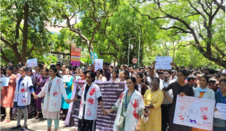 புதுச்சேரியில் கொந்தளிக்கும் அரசியல்.    கூர்மை அடையும் மக்கள் போராட்டங்கள்!